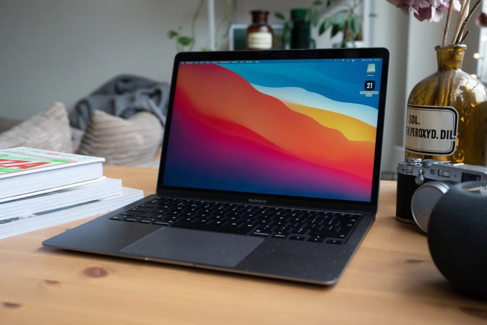     MacBook:  
