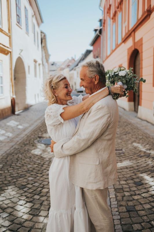   50+    ,    