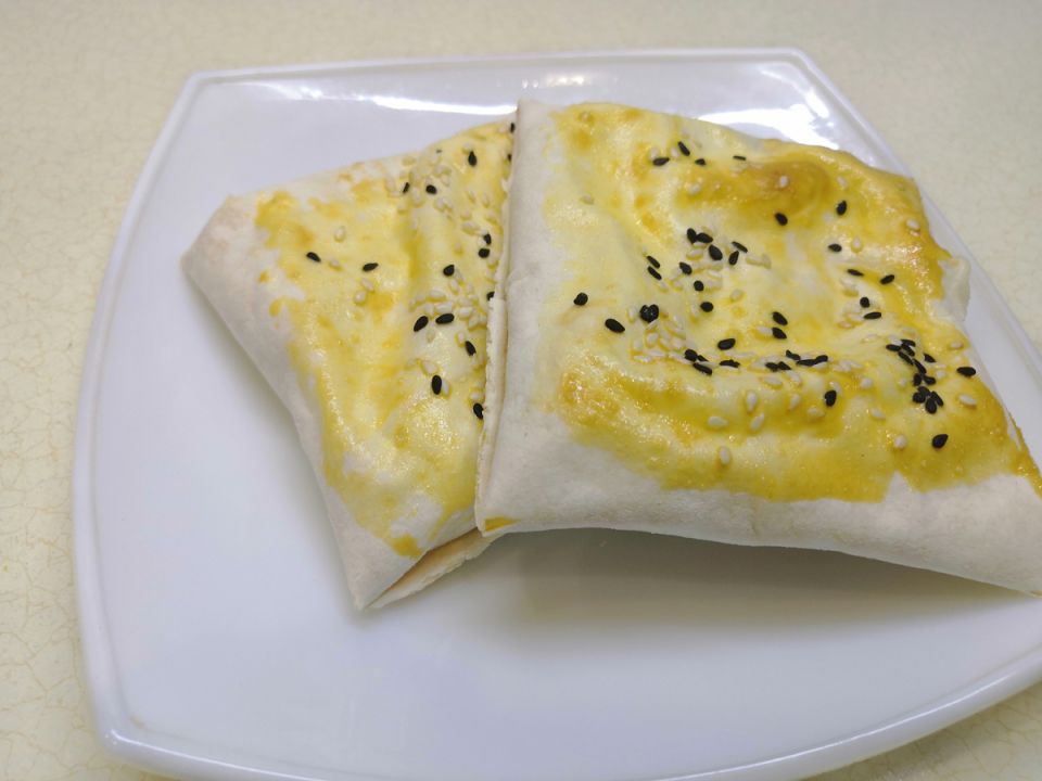 Запеченные лавашики с творожной начинкой: быстро и вкусно