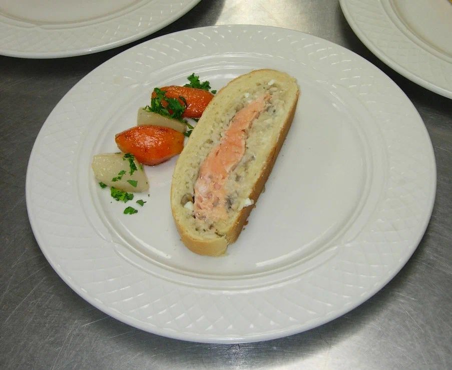 Кулебяка: традиционный русский пирог с уникальными начинками