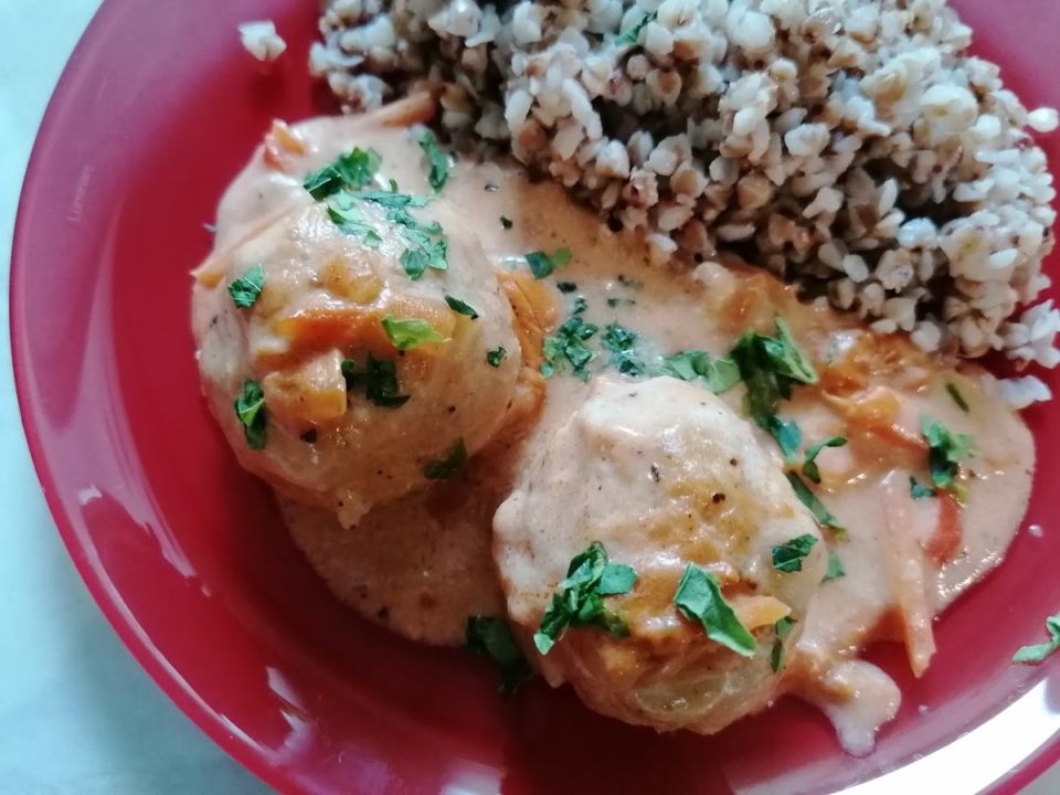 Нежные тефтели в духовке: идеальный ужин для занятых