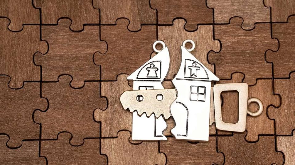 Как защитить свои права на совместное имущество после утраты супруга: важные юридические аспекты