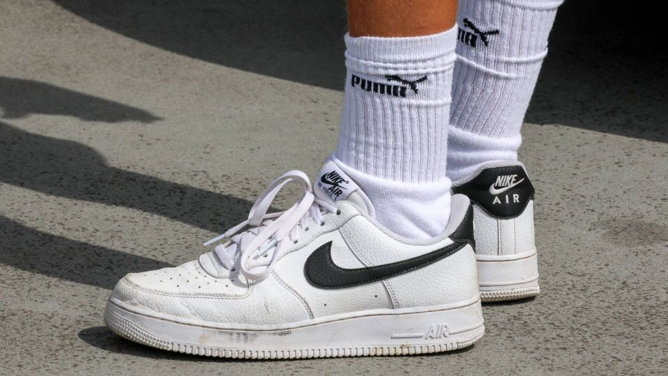 Носки станут белыми, как из магазина: вместо обычной стирки в машине попробуйте вот какую