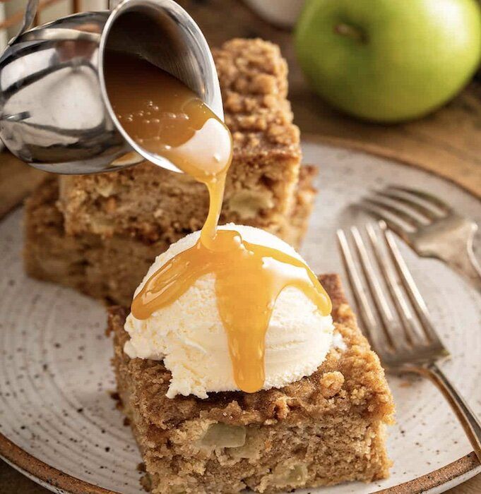 Ароматный осенний десерт: яблочно-кофейный торт для уютных вечеров