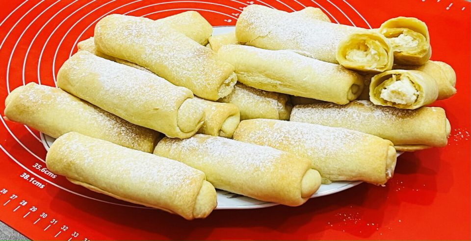 Совершенная выпечка: нежные сметанные трубочки с творожной начинкой, которые удивят вас