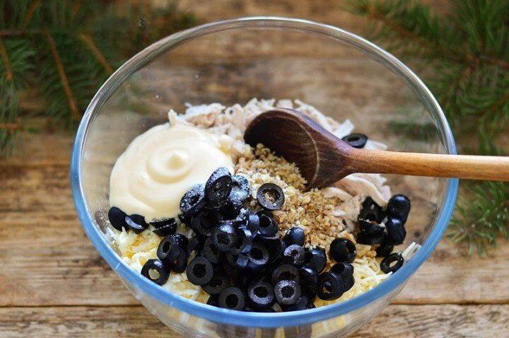 Сырно-куриные шары с маслинами: уникальная закуска для вашего стола