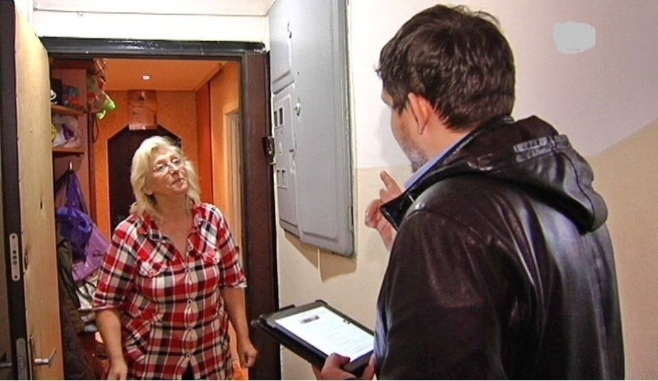 Как защитить свое жилье от мошенников: советы для пожилых граждан