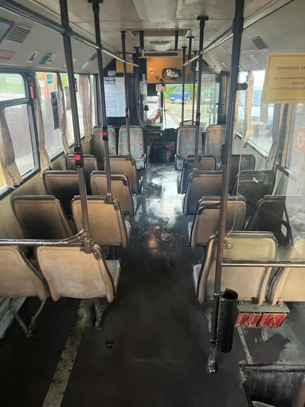      332  308