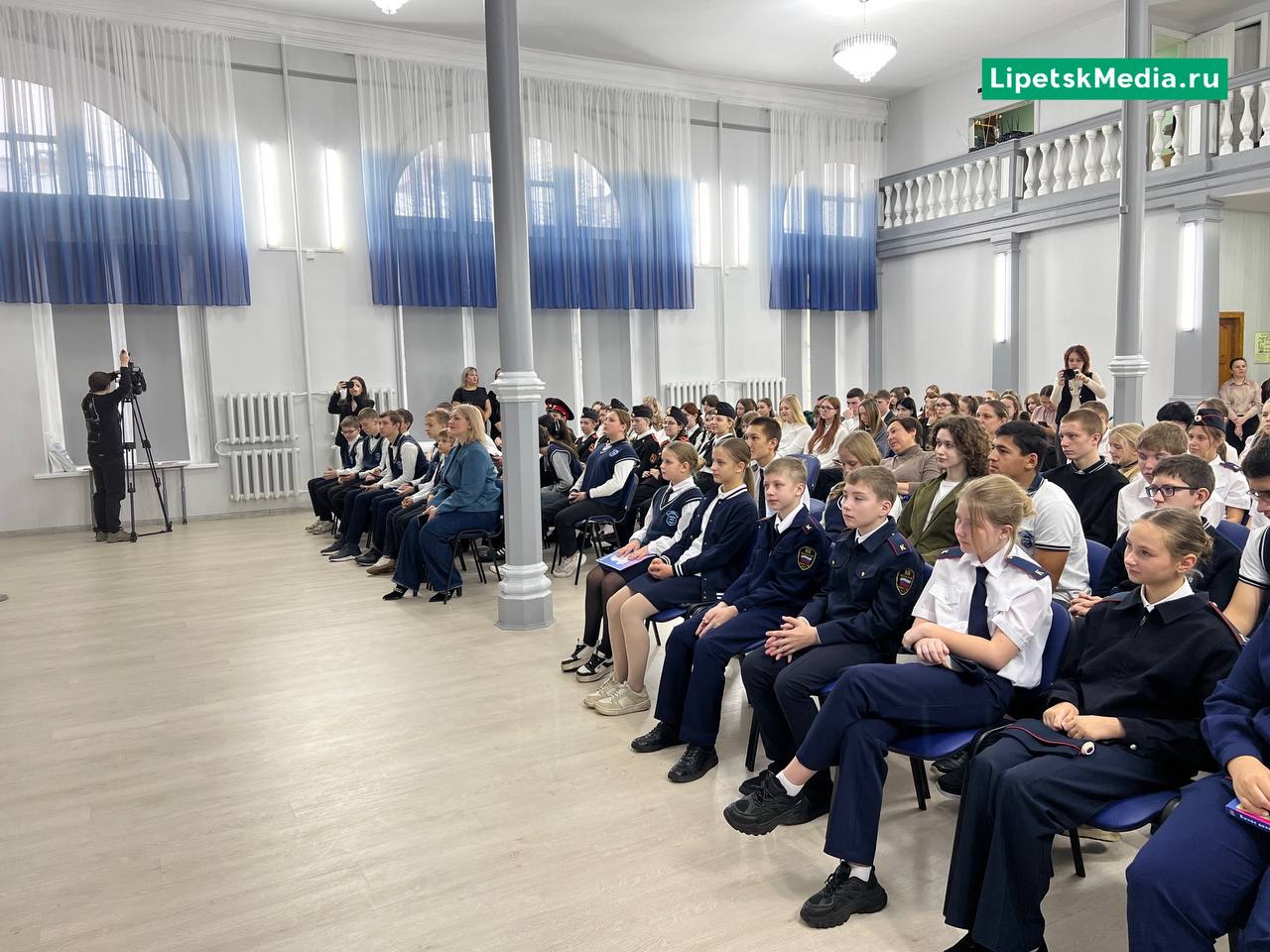 Поговорить с Дарьей Донцовой лично смогли сегодня ельчане Поговорить с Дарьей Донцовой лично смогли сегодня ельчане