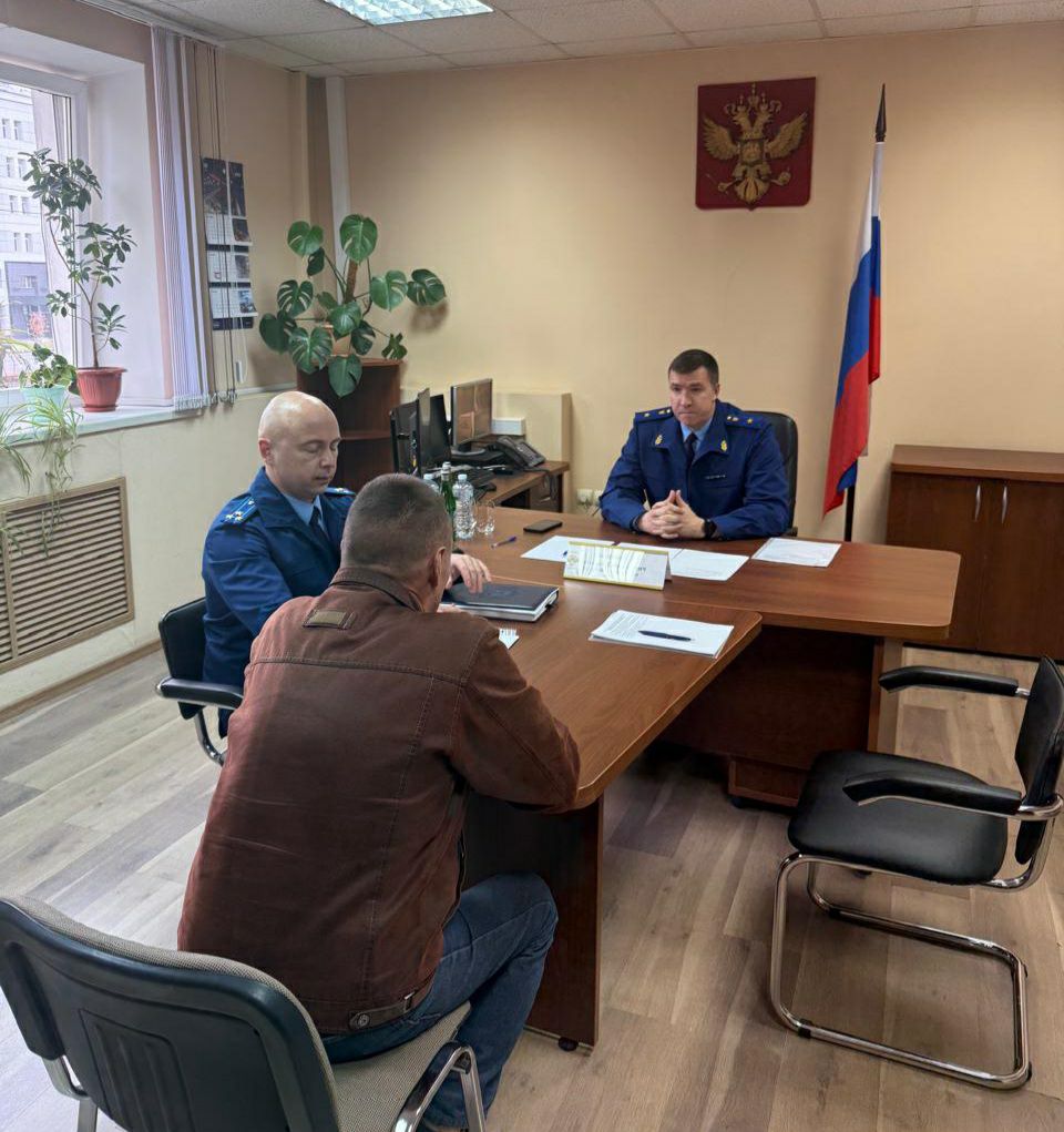 Мобильная приемная прокуратуры Липецкой области под руководством прокурора региона Геннадия Анисимова сегодня работала в Левобережном районе г. Липецка