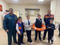 Безопасность на воде осенью: урок от сотрудников ГИМС в школе села Красное
