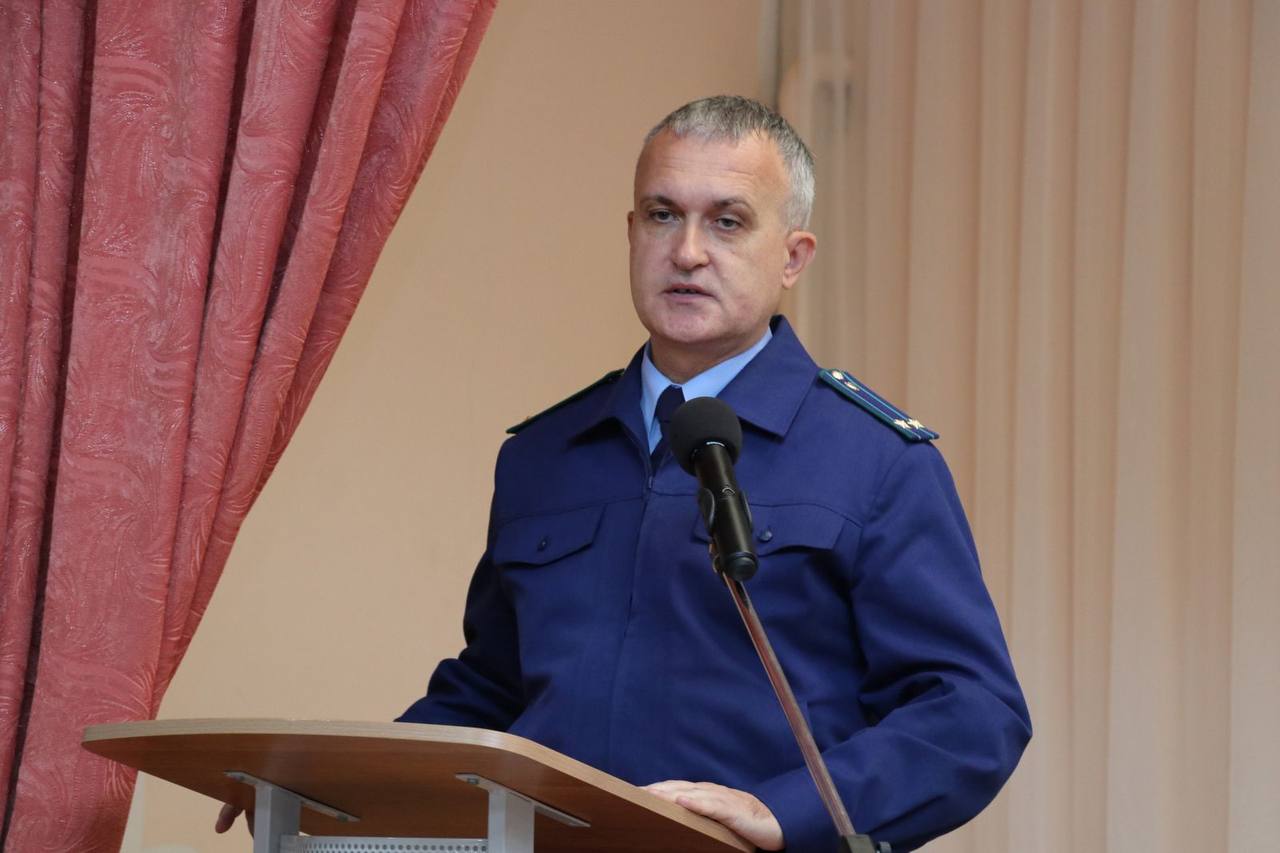 Представители Елецкого линейного отдела МВД России на транспорте приняли участие в общем собрании для родителей старшеклассников в Долгоруковском лицее Представители Елецкого линейного отдела МВД России на транспорте приняли участие в общем собрании для родителей старшеклассников в Долгоруковском лицее