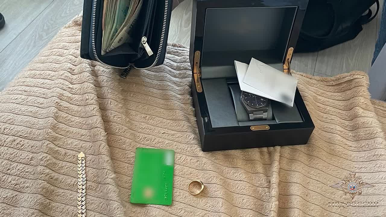 Ирина Волк: Маски и перчатки, которые использовали злоумышленники, подозреваемые в хищении 11 млн рублей из магазина, не помогли им уйти от ответственности