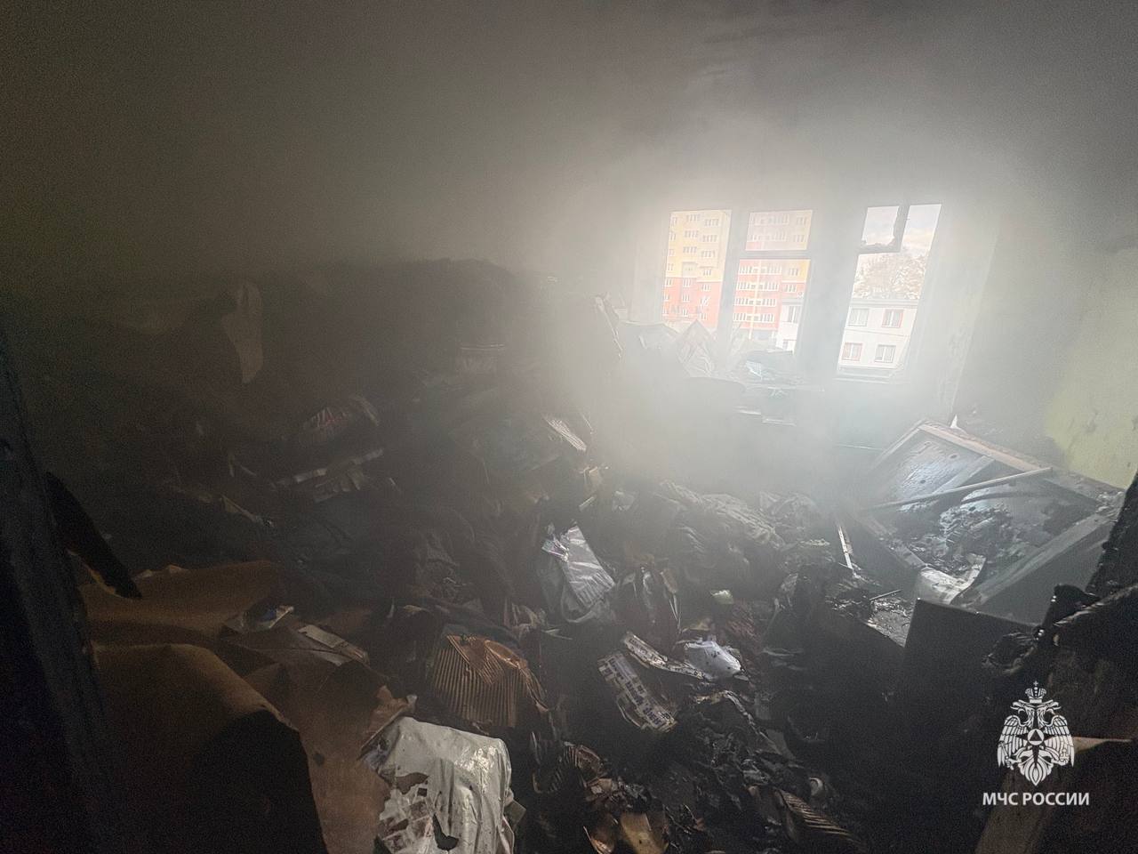 Из горящего дома в Ельце эвакуировали десять человек