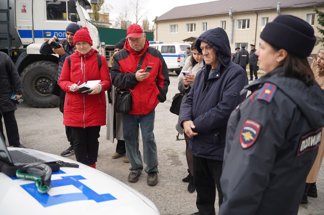 Начальник липецкой Госавтоинспекции Андрей Панасович принял участие во встрече с журналистами Начальник липецкой Госавтоинспекции Андрей Панасович принял участие во встрече с журналистами