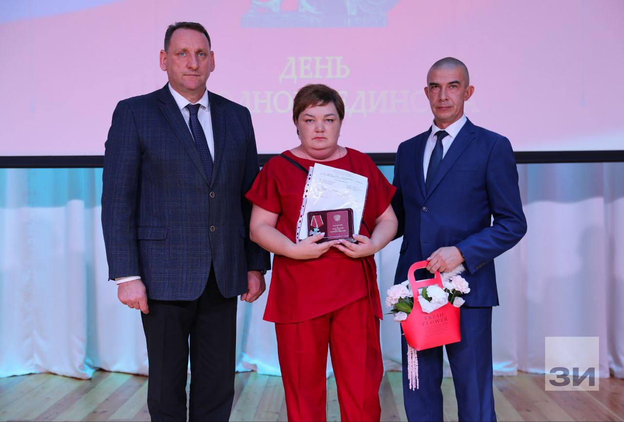 Орден Мужества за сына получила жительница Данкова Светлана Филина