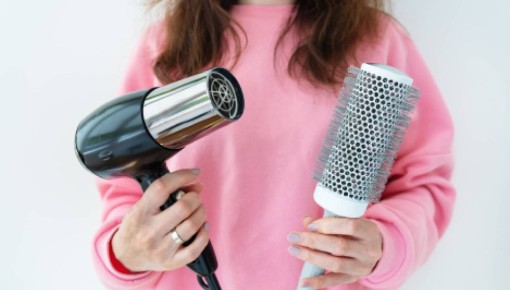 Справитесь самостоятельно: вот как реанимировать фен, который стал плохо дуть и перегреваться