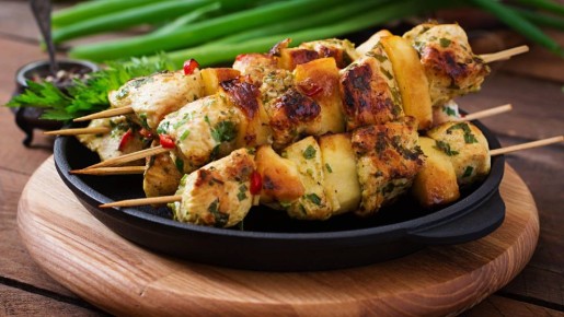 Рецепт лимонного маринада для шашлыка из курицы: такого сочного мяса вы еще не пробовали