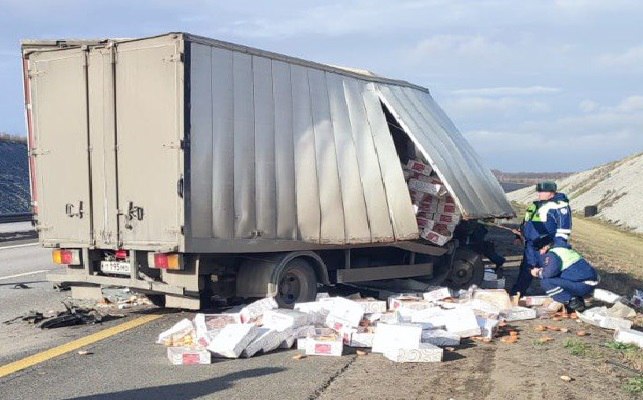 В Становлянском районе автоинспекторы устанавливают причины смертельного ДТП В Становлянском районе автоинспекторы устанавливают причины смертельного ДТП