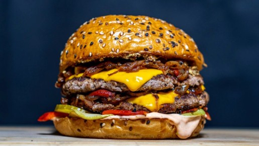 Шеф-повар поделился рецептом правильной котлеты для бургеров