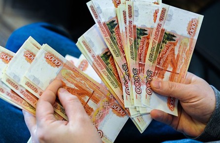 Как изменились зарплаты в России за последние пять лет: секреты роста в обрабатывающей промышленности