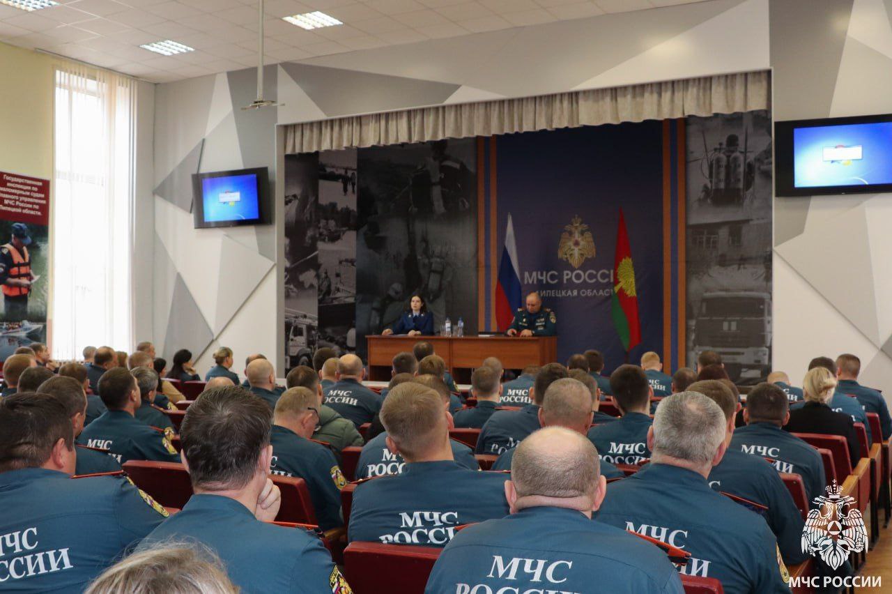 В региональном МЧС состоялся Единый день правовых знаний В региональном МЧС состоялся Единый день правовых знаний