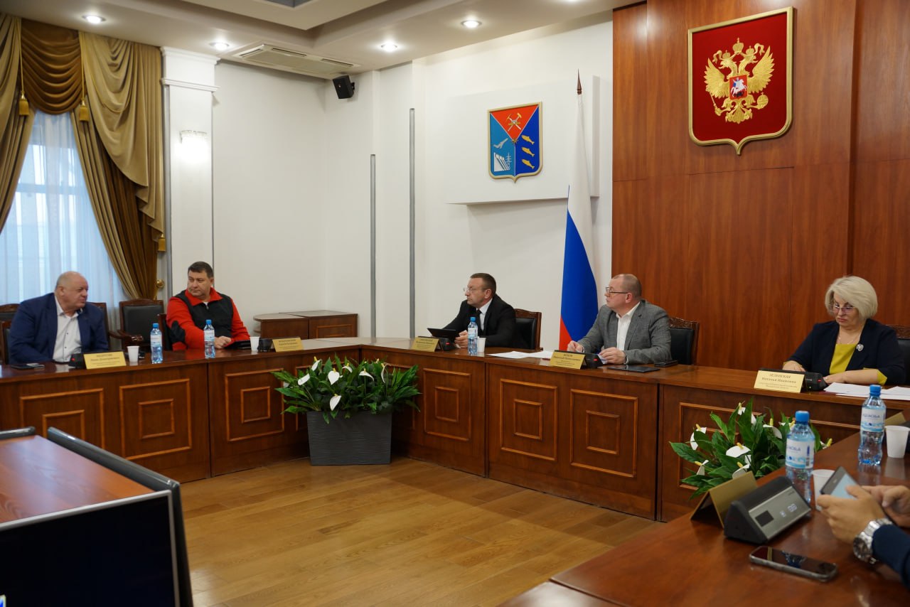 Внесен проект закона.. Избирком Колымы приняла решение о внесении в Магаданскую областную Думу проекта закона о совершенствовании норм электорального права