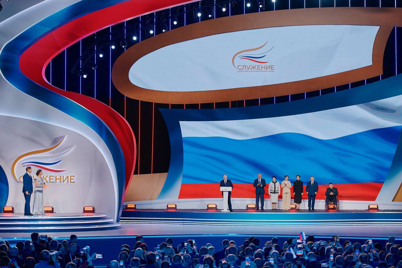 Игорь Артамонов: По поручению Президента Владимира Путина Ассоциация местного самоуправления (ВАРМСУ) уже третий год проводит Всероссийскую премию «Служение» — главную награду для тех, кто стремится сделать жизнь в наших... Игорь Артамонов: По поручению Президента Владимира Путина Ассоциация местного самоуправления (ВАРМСУ) уже третий год проводит Всероссийскую премию «Служение» — главную награду для тех, кто стремится сделать жизнь в наших...