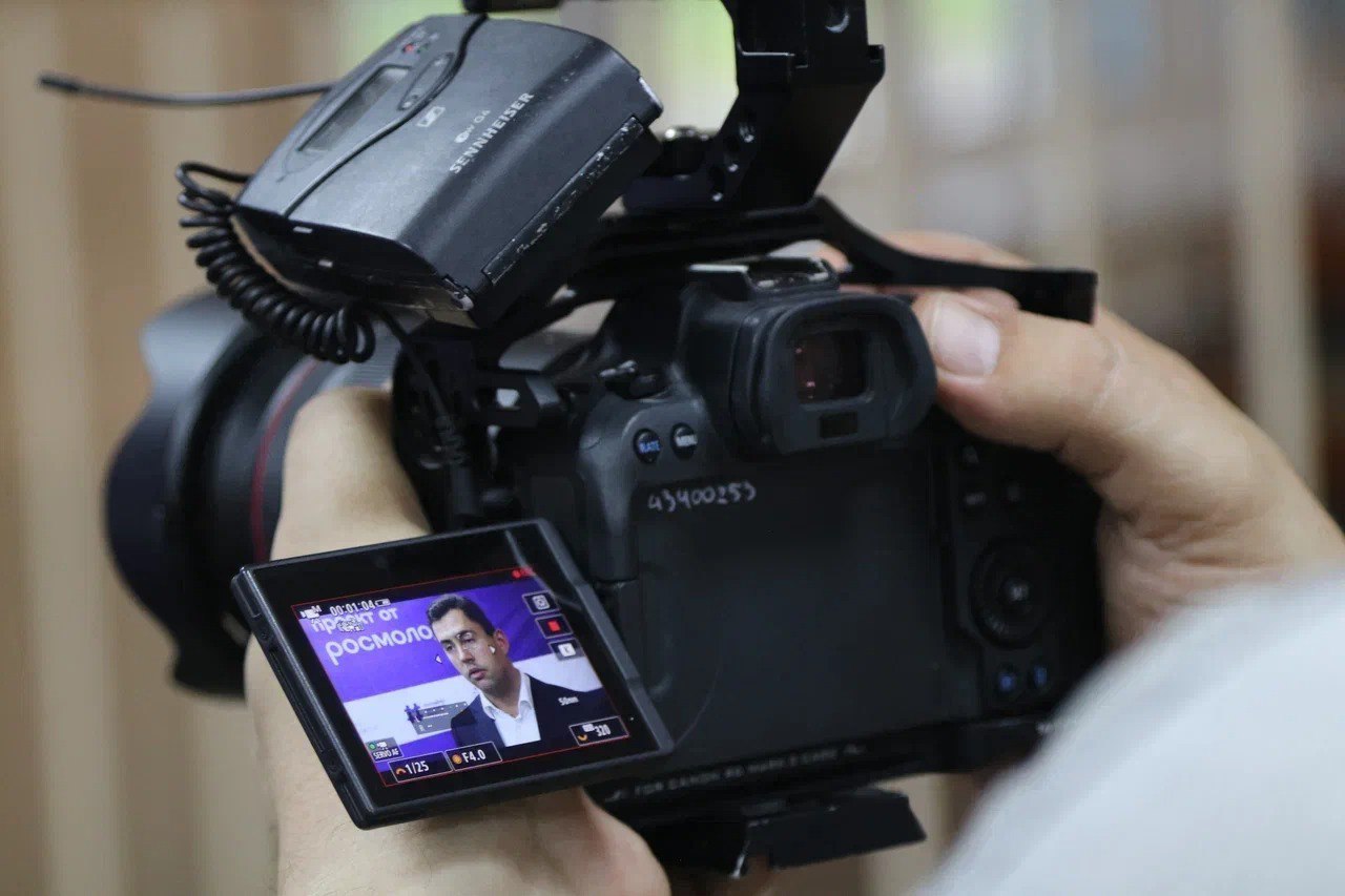 Председатель Липецкого областного Совета депутатов Владимир Сериков стал спикером образовательного Форума Липецкого филиала Президентской академии «Академия кадров» Председатель Липецкого областного Совета депутатов Владимир Сериков стал спикером образовательного Форума Липецкого филиала Президентской академии «Академия кадров»