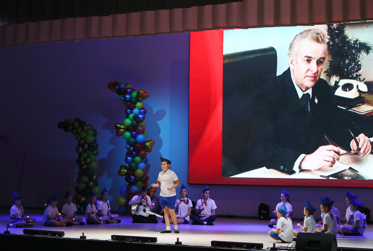 Дом детского творчества «Городской» имени С.А. Шмакова отметил вековой юбилей Дом детского творчества «Городской» имени С.А. Шмакова отметил вековой юбилей