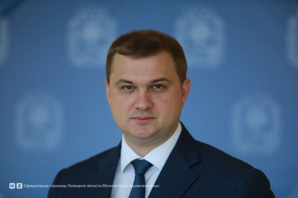 Единогласно главой Задонского округа избрали Алексея Щедрова на сегодняшней сессии местного Совета депутатов