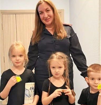 В Лев-Толстовском районе автоинспекторы напоминают детям и взрослым об использовании световозвращающих элементов