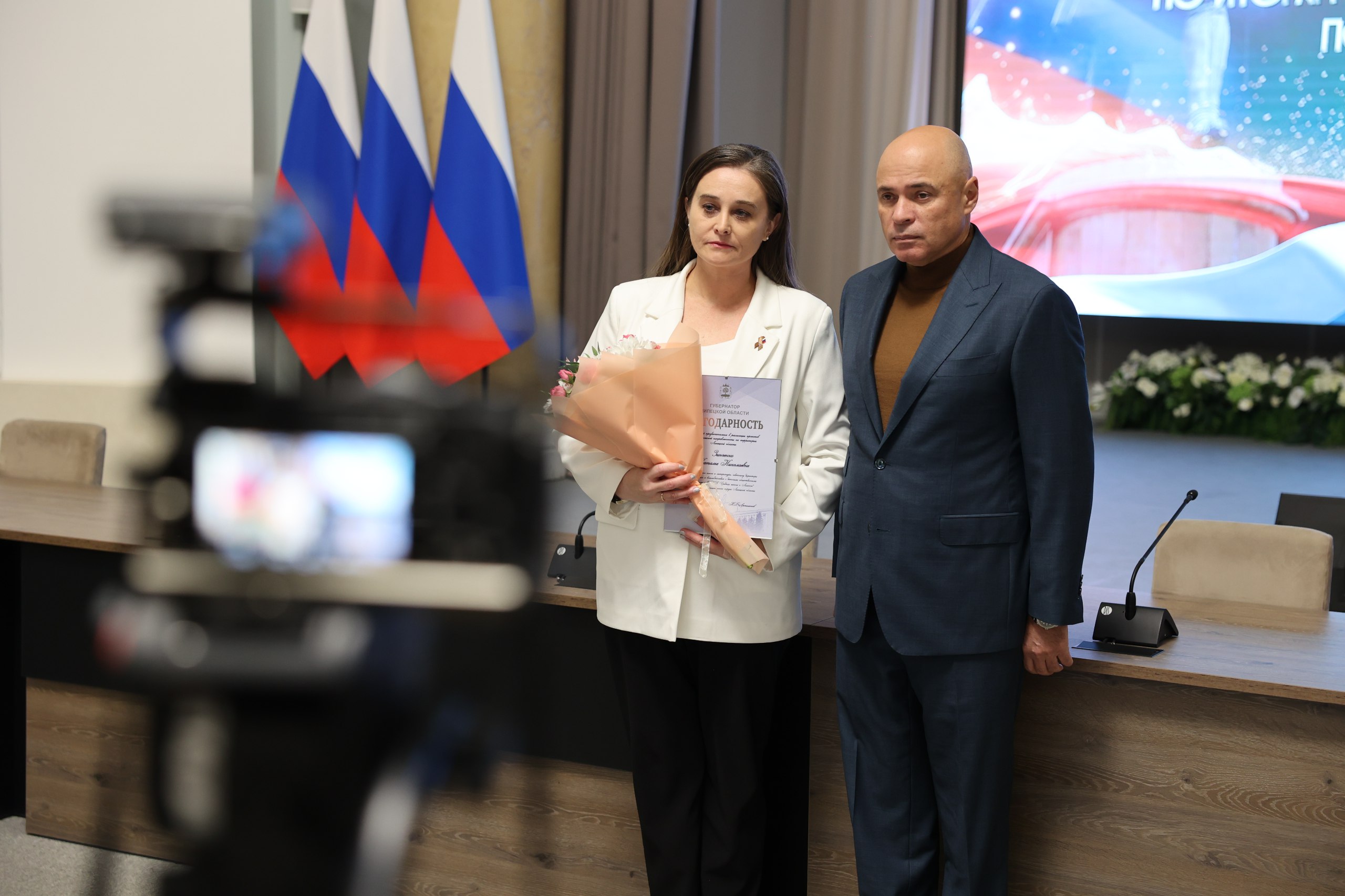 Вице-спикер Владимир Богодухов наградил лучших в патриотическом воспитании Вице-спикер Владимир Богодухов наградил лучших в патриотическом воспитании