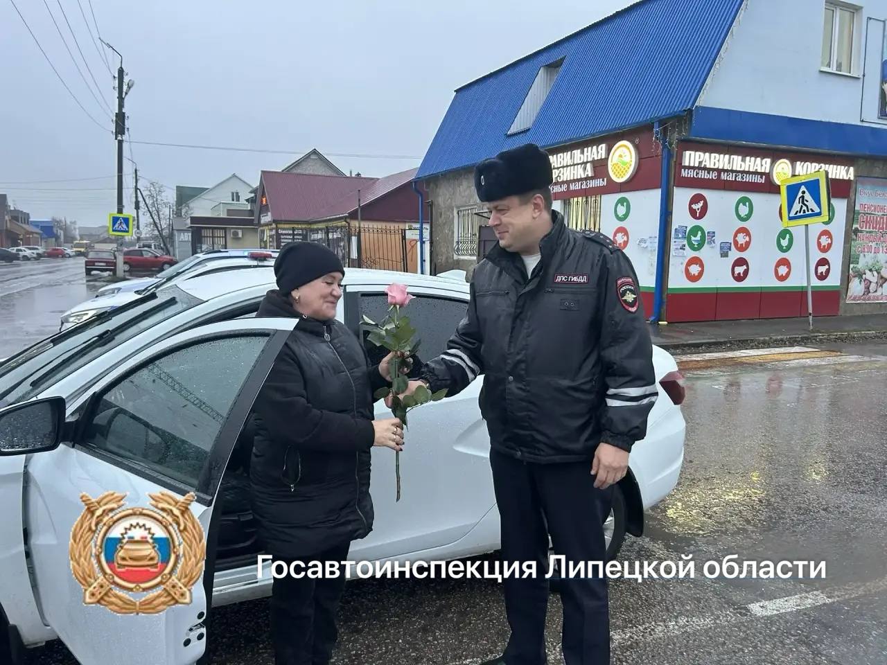 В День матери жителям Липецкой области напомнали о ПДД В День матери жителям Липецкой области напомнали о ПДД