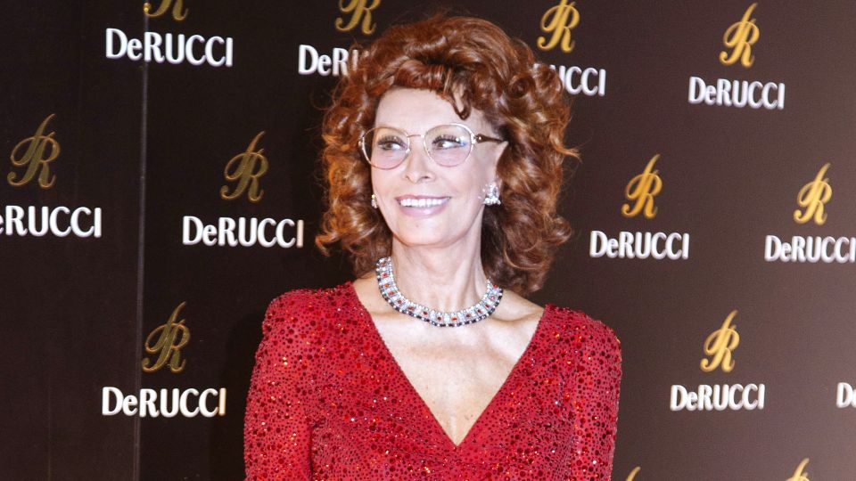 Визажист советует «суперсредство» для маскировки возрастных изменений