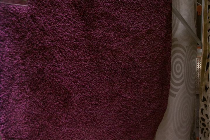 Как не повредить окрас ковра: турецкий способ очистки, который работает