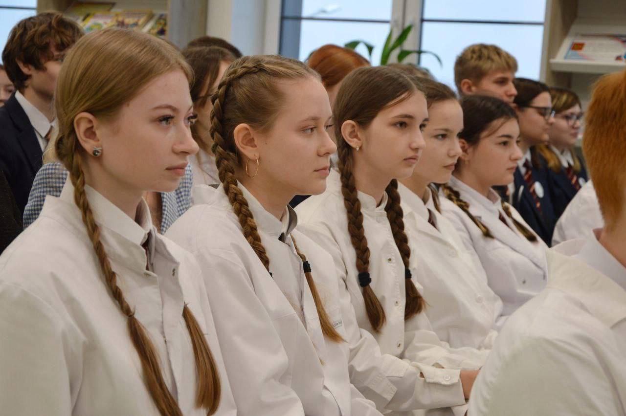 Углубленно изучать химию и биологию будут 27 школьников Углубленно изучать химию и биологию будут 27 школьников