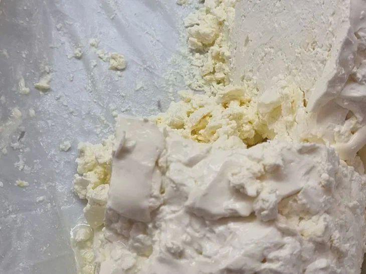 Как приготовить творожную запеканку за 5 минут: хозяйкам на заметку