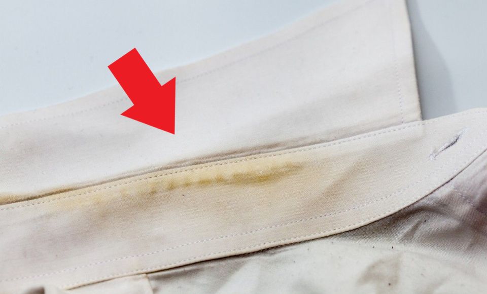 Как солнцезащитный крем портит белые рубашки: советы по борьбе с пятнами