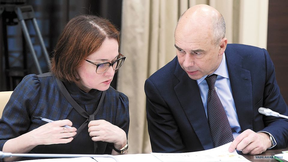 Бюджетный дефицит и высокие ставки: кто расплачивается за экономические игры Центробанка?