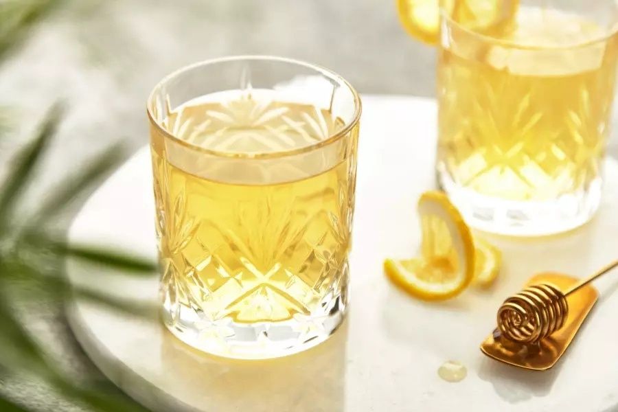 Сбитень с корицей: традиционный напиток для современного чая