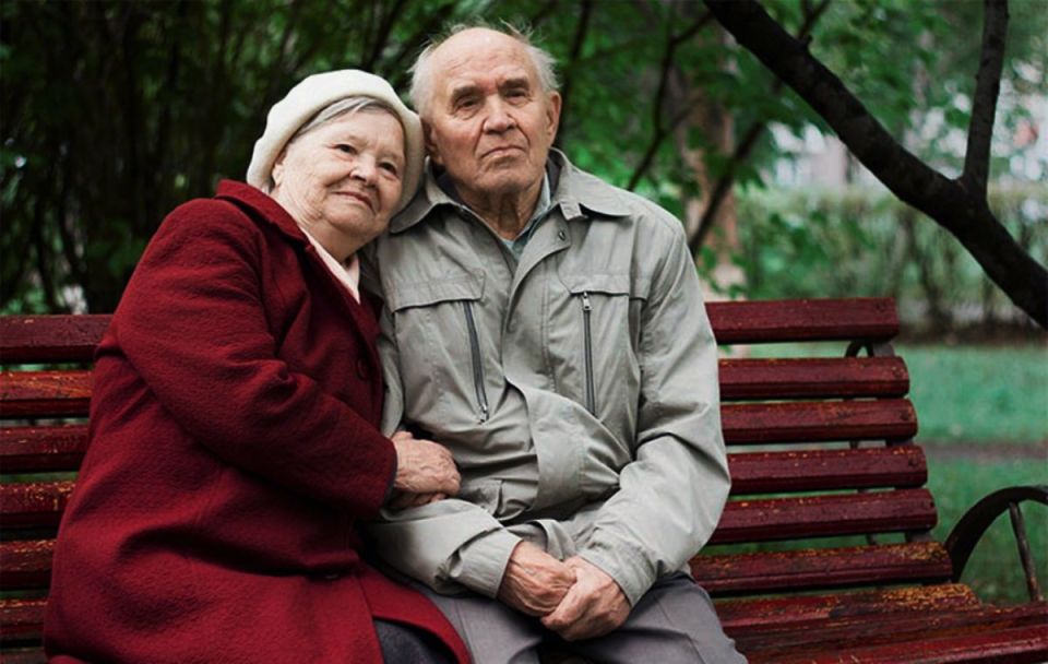 Пенсионеры в смятении: правда ли компенсация в 3300 рублей за медлительность с лечением?