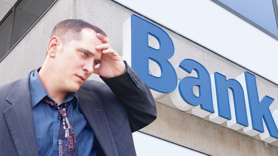 Почему банки затягивают выдачу вкладов и что это значит для клиентов