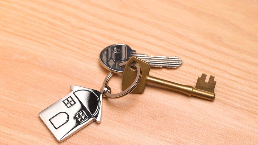 Народные избранники предлагают заморозить сделки с недвижимостью для защиты от мошенников