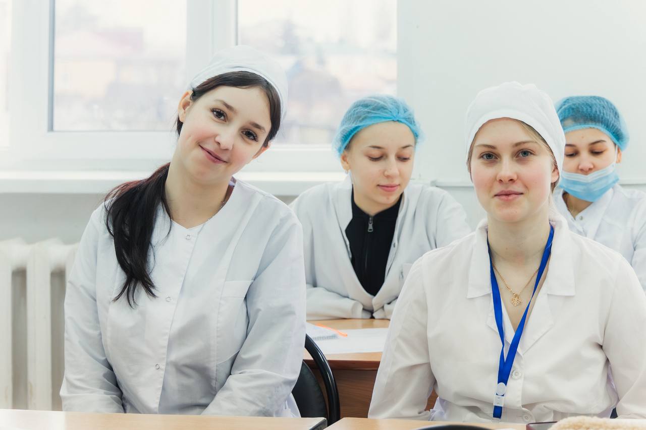 Игорь Артамонов: Смотрите, какие позитивные ребята в Усмани Игорь Артамонов: Смотрите, какие позитивные ребята в Усмани