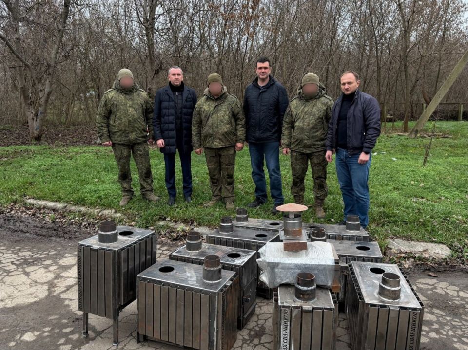 Станислав Каменецкий побывал в Володарском районе с гуманитарной миссией