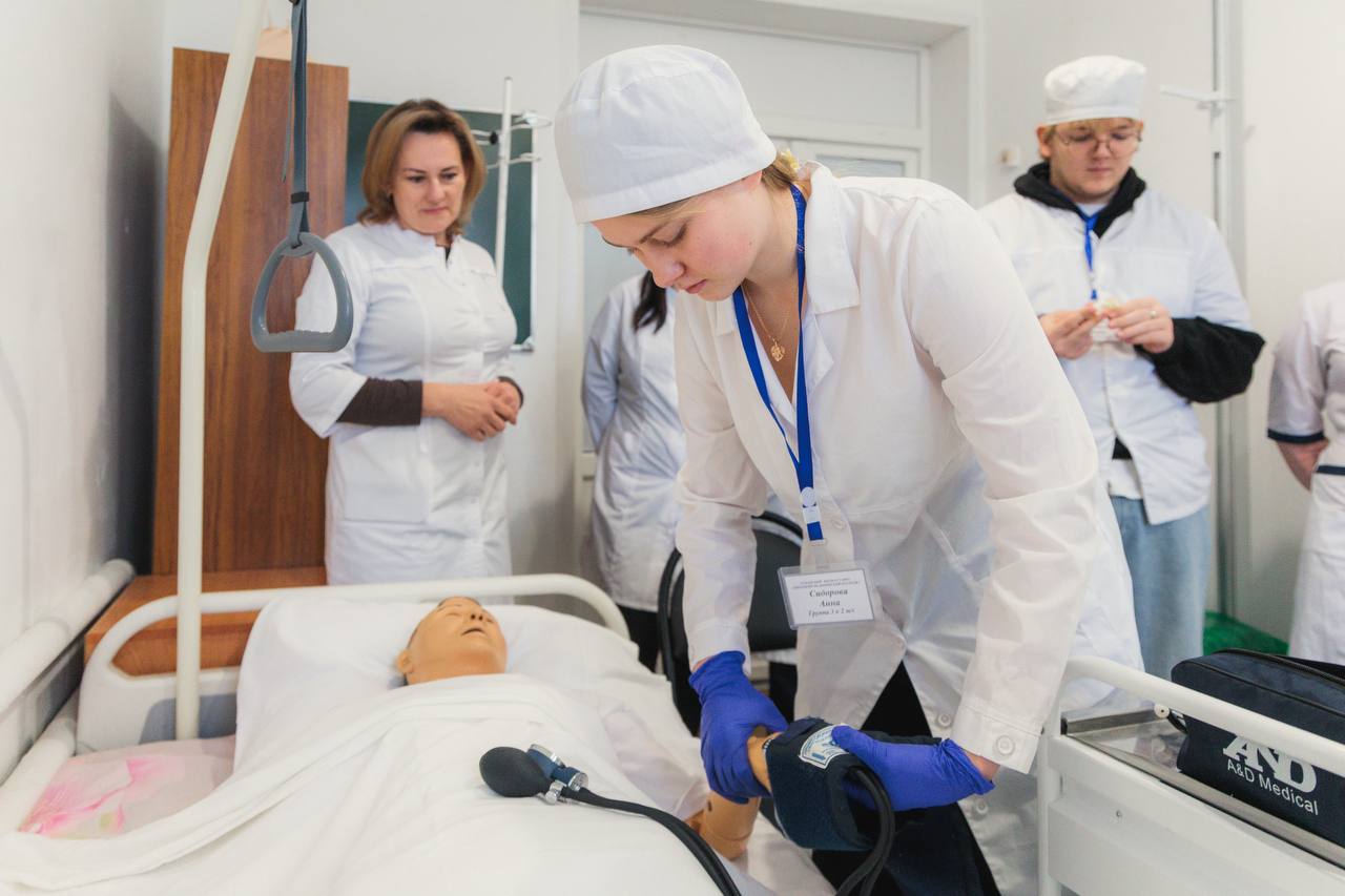 Игорь Артамонов: Смотрите, какие позитивные ребята в Усмани Игорь Артамонов: Смотрите, какие позитивные ребята в Усмани