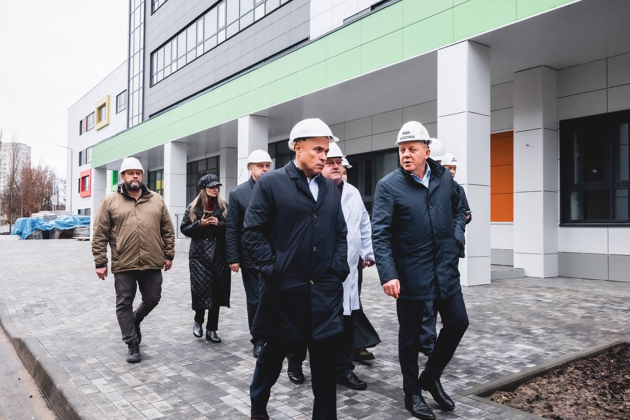 Игорь Артамонов: Скоро будем в Липецке делать детям сложные операции, на которые раньше приходилось ездить в федеральные клиники Игорь Артамонов: Скоро будем в Липецке делать детям сложные операции, на которые раньше приходилось ездить в федеральные клиники