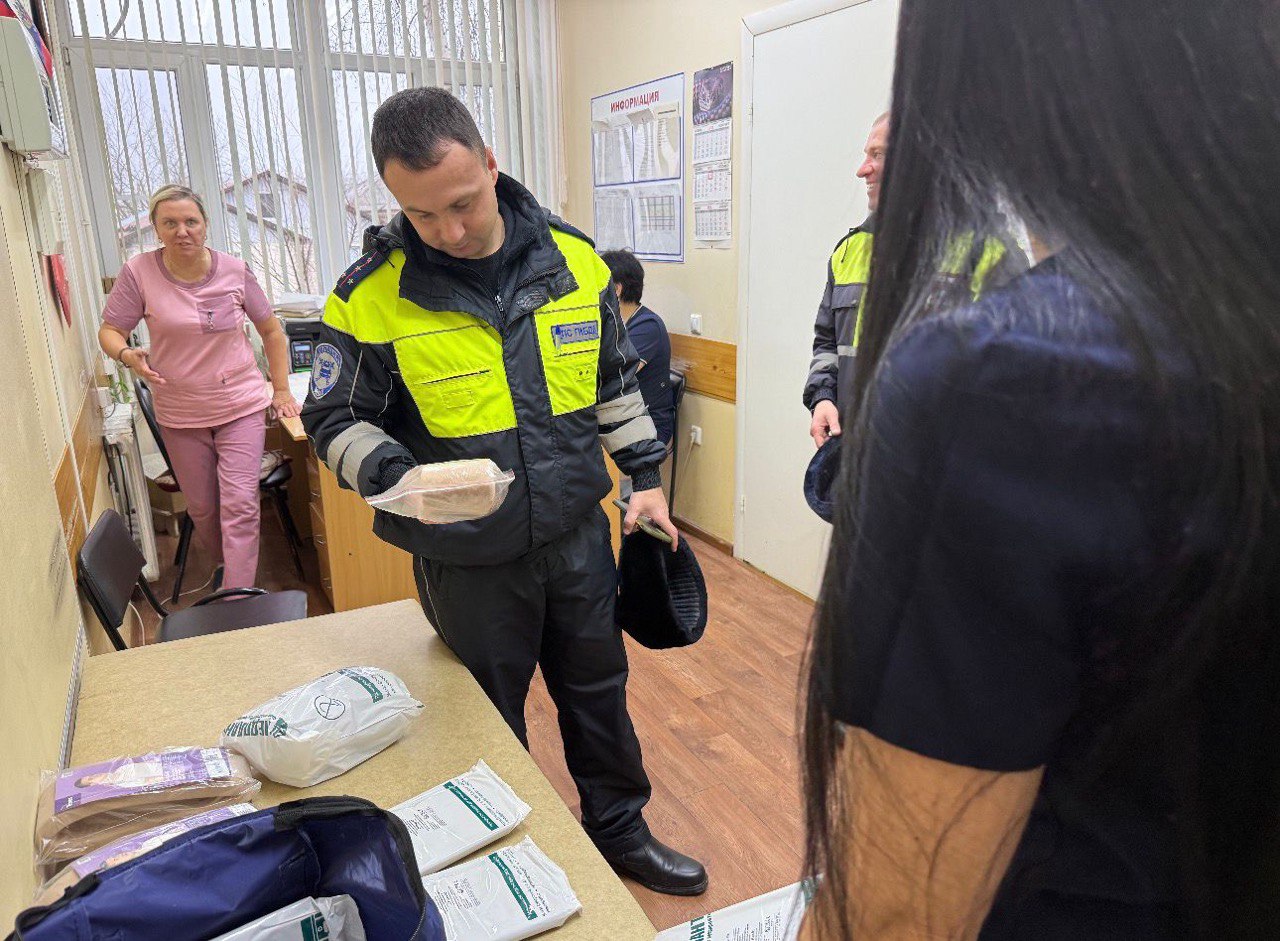 Лебедянские автоинспекторы тренировались в оказании первой помощи пострадавшим в ДТП Лебедянские автоинспекторы тренировались в оказании первой помощи пострадавшим в ДТП