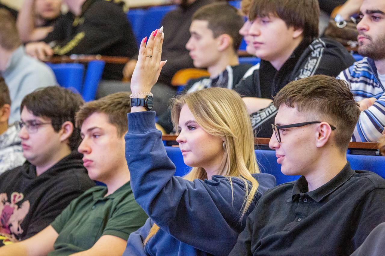 Мособлизбирком рассказал студентам РАНХиГС о выборах и госслужбе Мособлизбирком рассказал студентам РАНХиГС о выборах и госслужбе